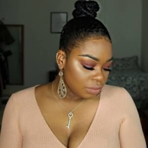 Meet your Posher, Lesley